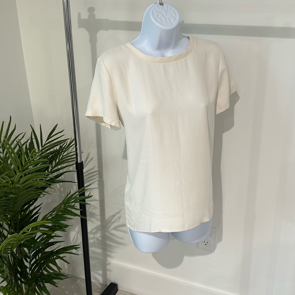 Such a cute top!